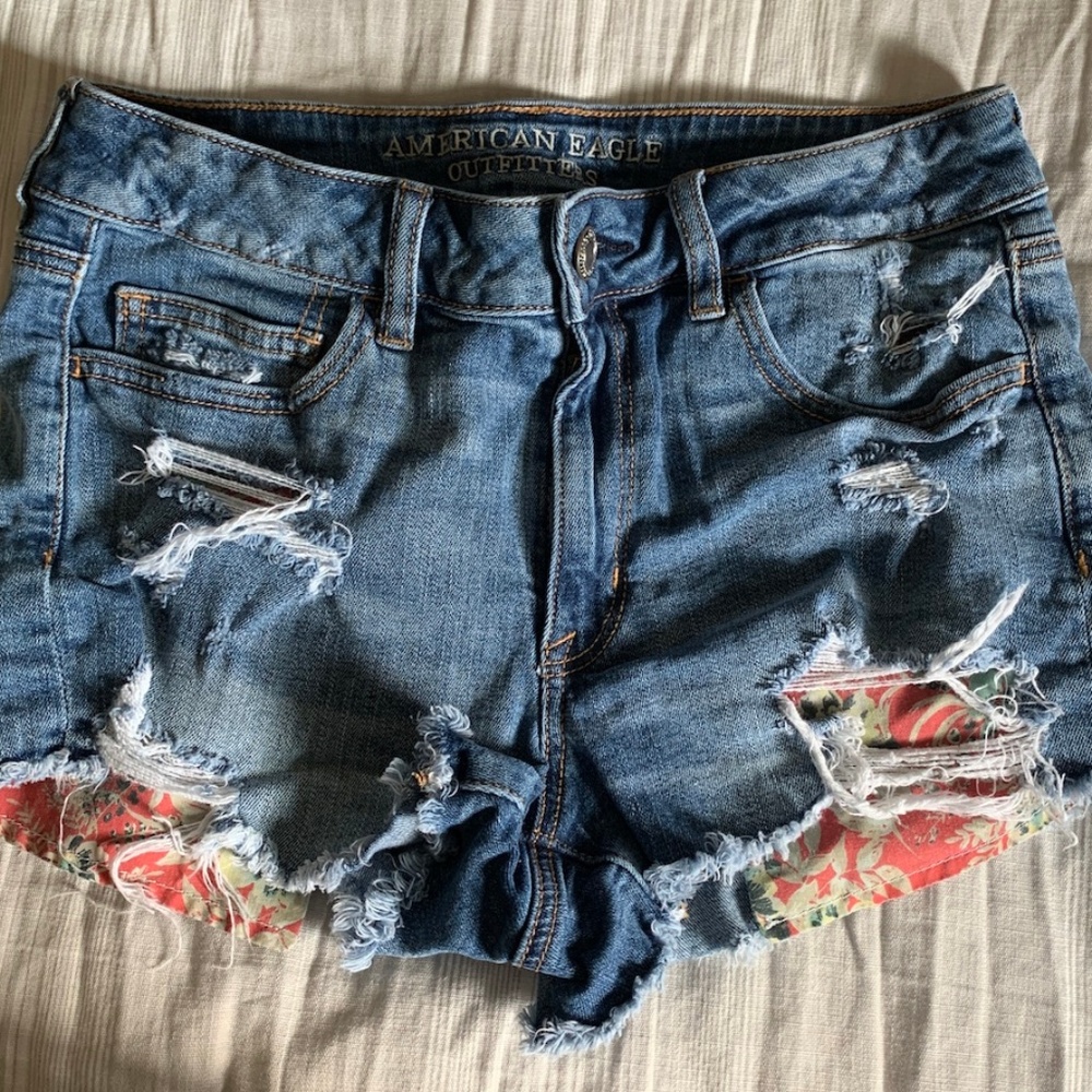 Ripped Jean shorts